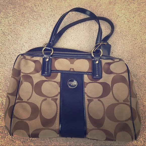 Coach Handbags - Coach Purse Tan and Blue